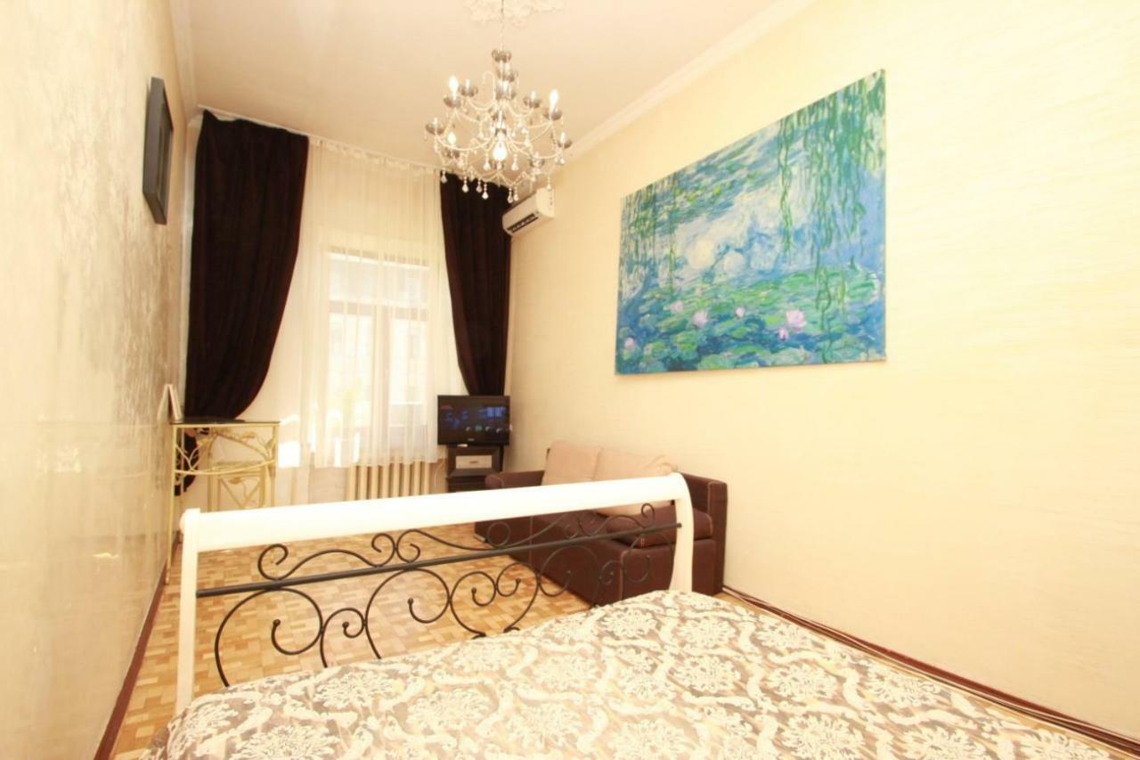 Apartmens Near Opera House Lejlighed Odessa Værelse billede